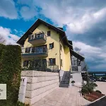 Prestigious And Stylish - Classic One Bedroom With Balcony Bled
