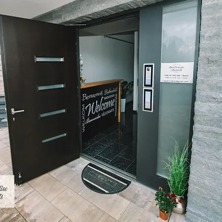 Prestigious And Stylish - Classic One Bedroom With Balcony Apartment Bled