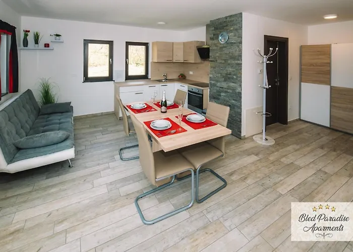 Prestigious And Stylish - Classic One Bedroom With Balcony Apartment